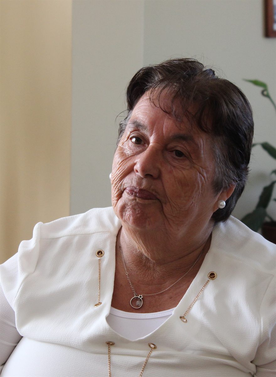 Retrato de María del Carmen Málaga Acuña, presidenta de la junta de vecinos de la población Prat